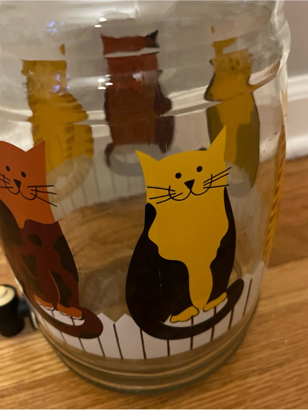 Whimsical  Rare Vintage CATS Glass Sun Tea Beverage Dispenser Holds 1 Gallon + - Picture 5 of 7